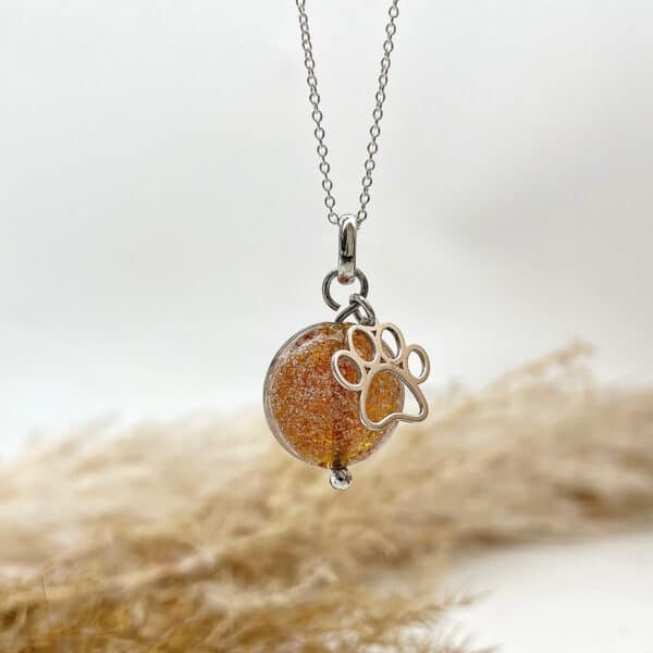 Ginger flat pendant with pawprint